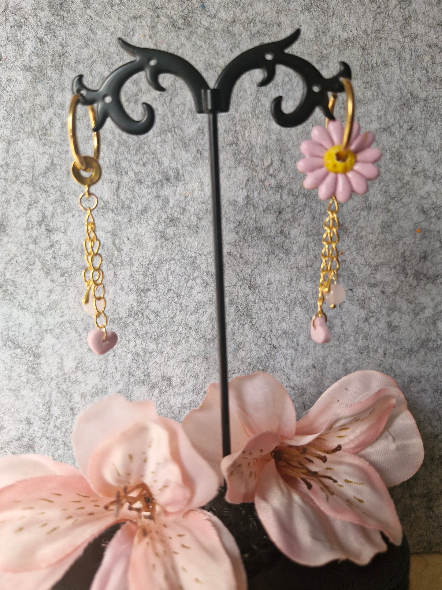 Pampilles et pendentifs rose